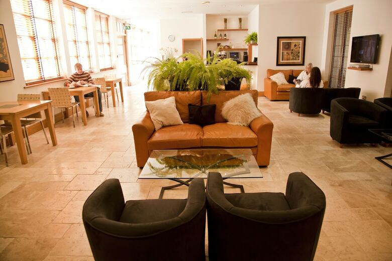 Rowton Hall Hotel And Spa