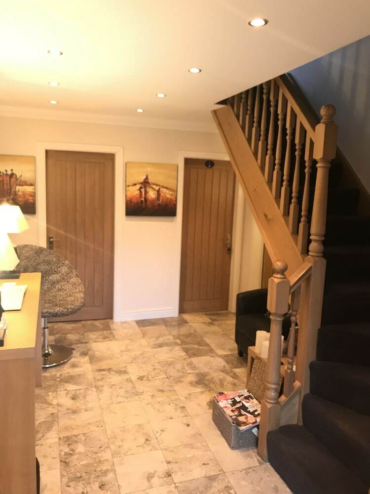 Bed & Breakfast Barncroft Luxury Guest House Near Nec