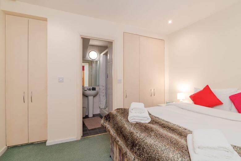 Apartamentos Charming 2 Bed Home In West Kensington, Fits 4