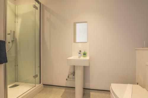 Hotel No 6 Ocean Cabins - Saundersfoot Harbour - Saundersfoot