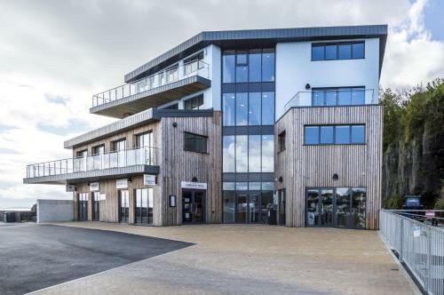 Hotel No 5 Ocean Cabins - Saundersfoot Harbour - Saundersfoot