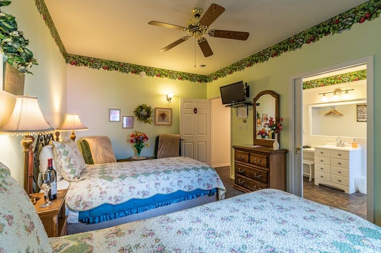 Apples Bed & Breakfast