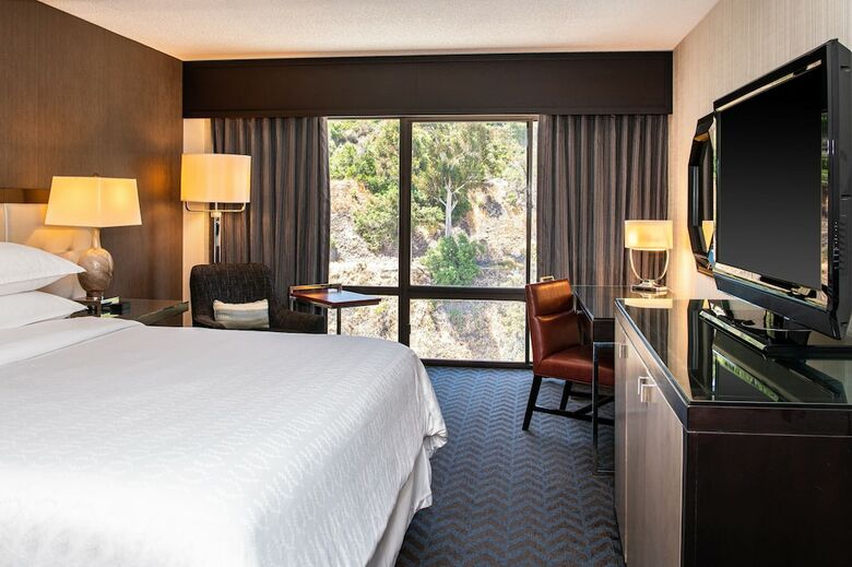 Sheraton Mission Valley San Diego Hotel