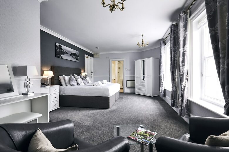 The Falcon Hotel