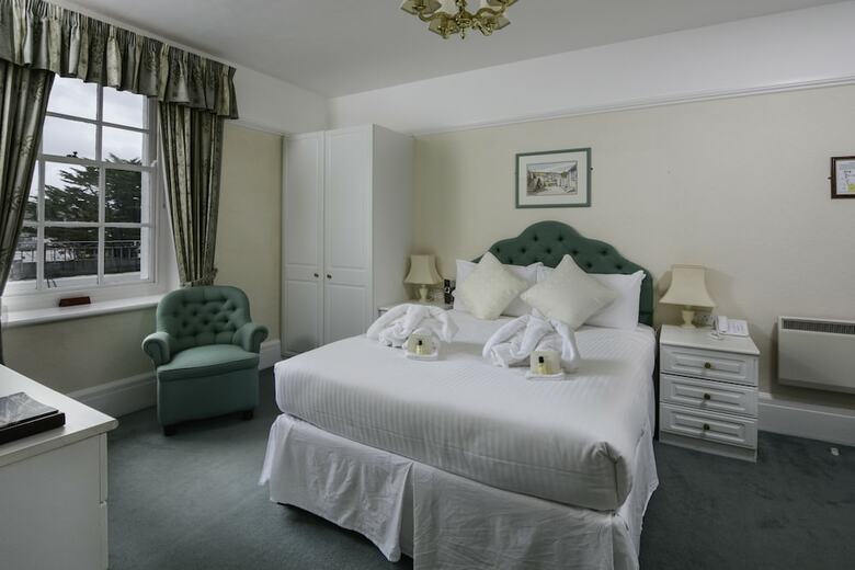 The Falcon Hotel
