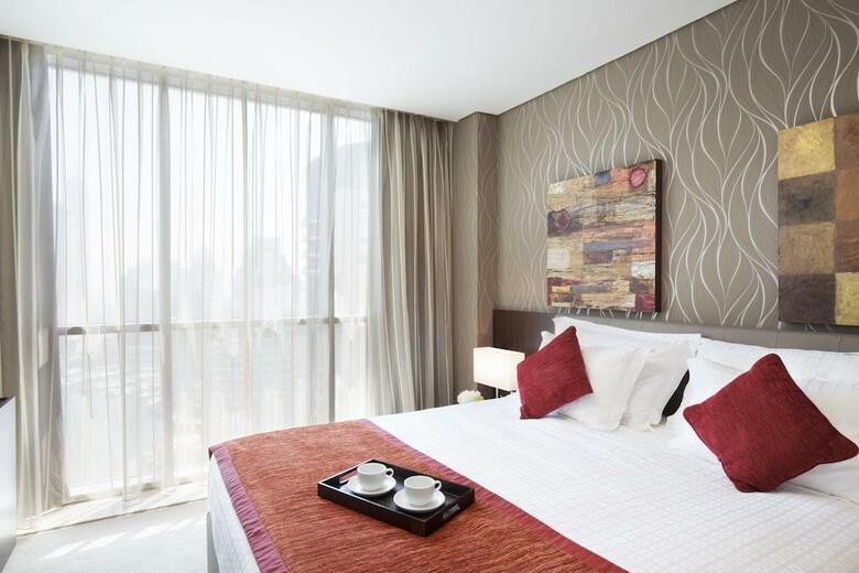 Avenue Hotel