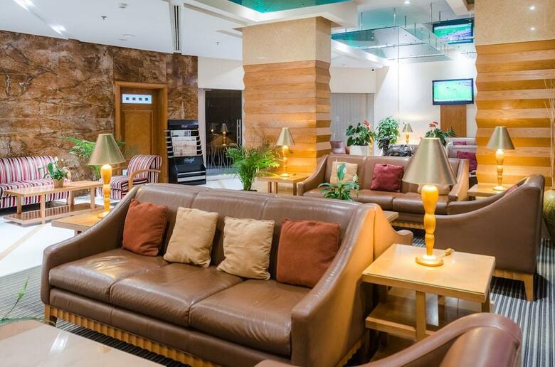 Avenue Hotel