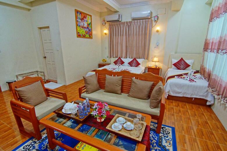 79 Living Hotel