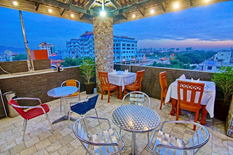 79 Living Hotel