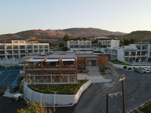 Hotel Harmony Crest Resort