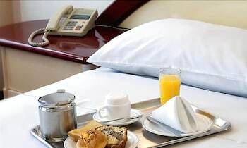 Americana Hotel