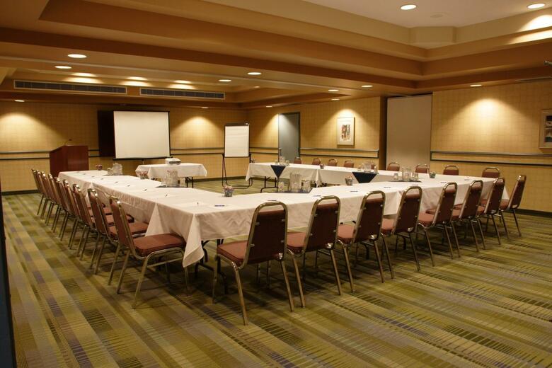 Hotel Accent Inns Burnaby