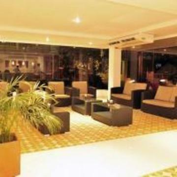 Blue Cove Hotel