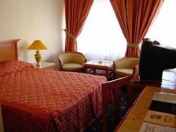 Hotel Versailles