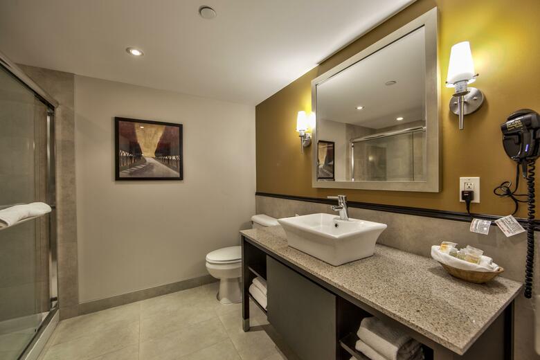 Hotel Holiday Inn Montreal Airport