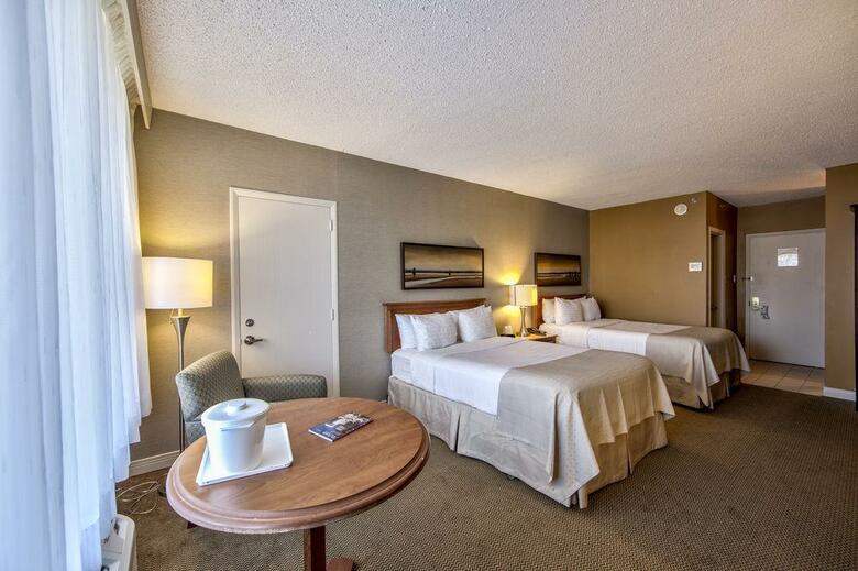 Hotel Holiday Inn Montreal Airport