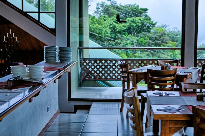 Hotel Ficus Sunset Suites