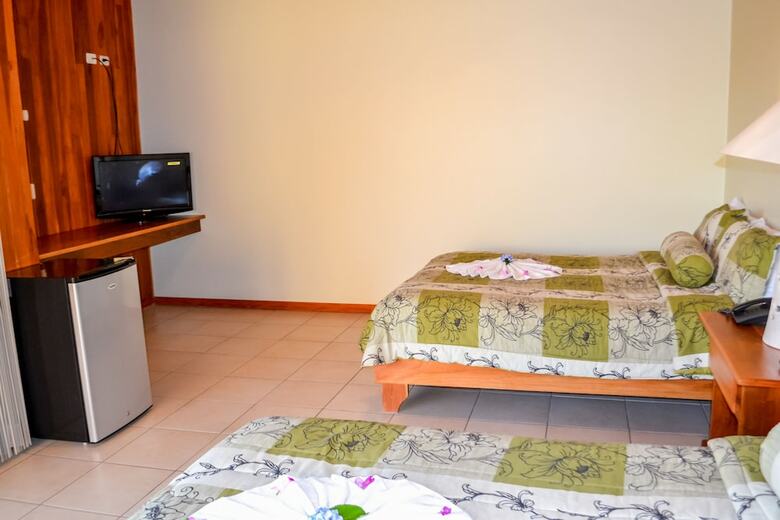Hotel Ficus Sunset Suites