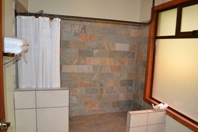 Hotel Ficus Sunset Suites