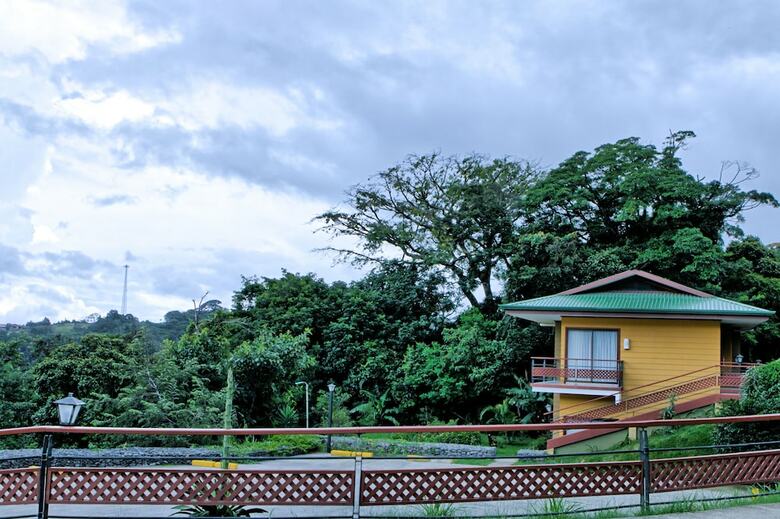 Hotel Ficus Sunset Suites