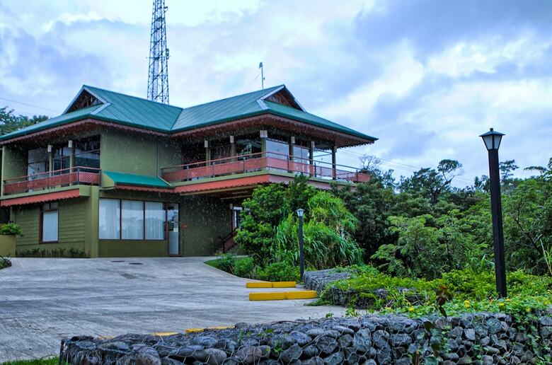 Hotel Ficus Sunset Suites