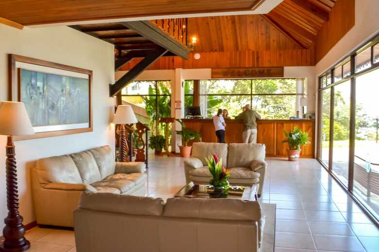 Hotel Ficus Sunset Suites