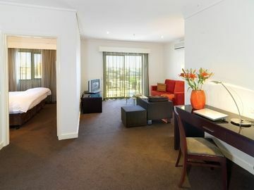 Hotel Medina Executive Barrack Plaza