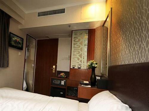 Lander Hotel Prince Edward