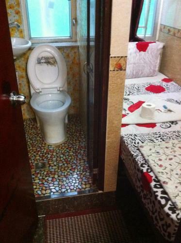 Hostal New London Hostel