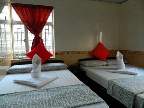 Hostal New London Hostel