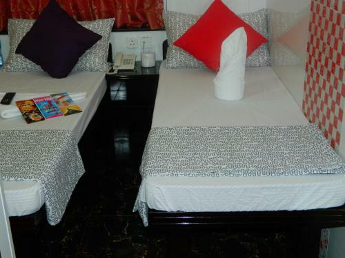 Hostal New London Hostel