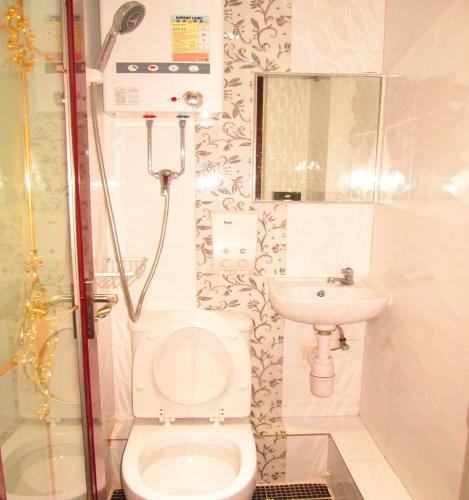 Hostal Pay-less Guesthouse