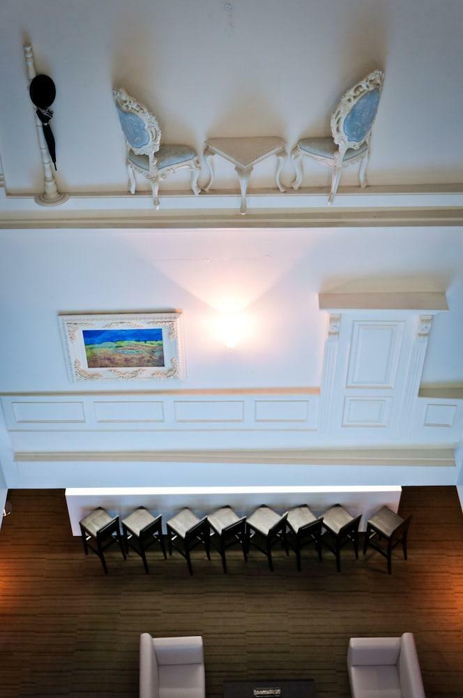 Hues Boutique Hotel