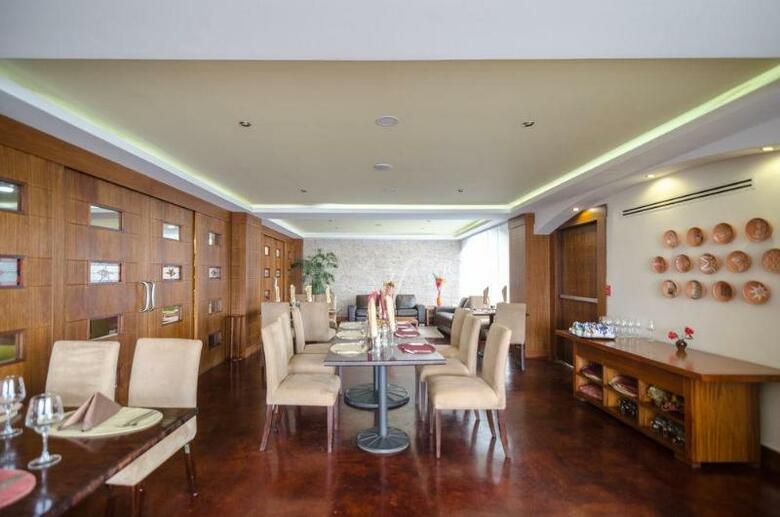 Howard Johnson Hotel Loja