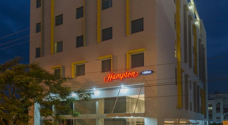Hotel Hampton By Hilton Yopal