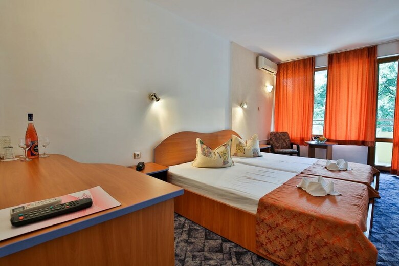 Hotel Kamchia Park