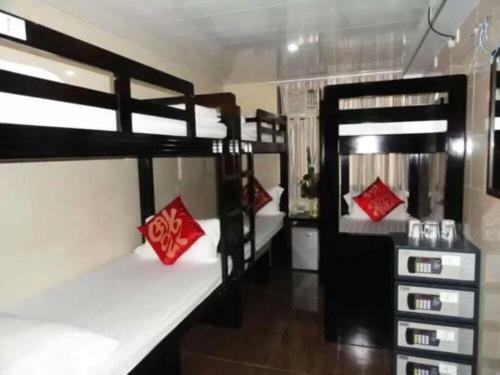 Hostal Singapore Hostel