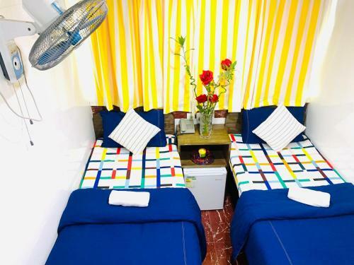 Hostal Singapore Hostel