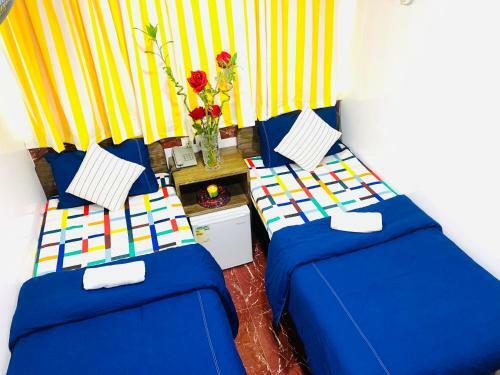 Hostal Singapore Hostel
