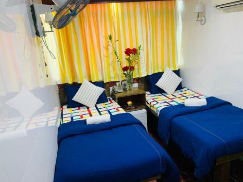 Hostal Singapore Hostel