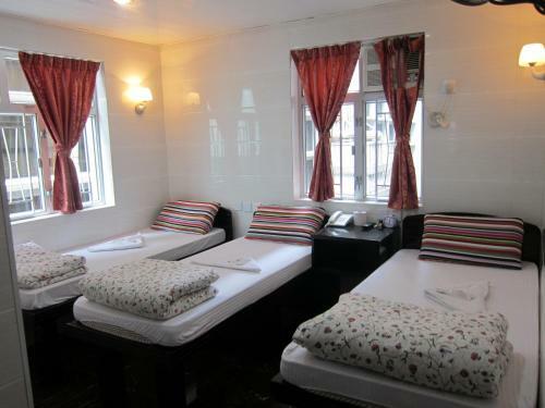 Hostal Singapore Hostel
