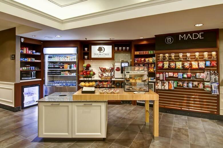 Doubletree By Hilton Hotel Toronto Downtown