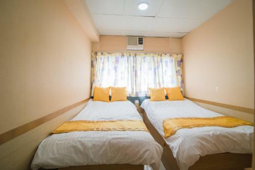 Hostal Kam Fu Guesthouse