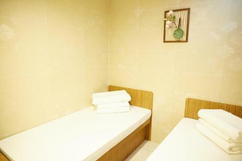 Hostal Kam Fu Guesthouse