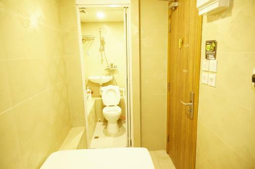 Hostal Kam Fu Guesthouse