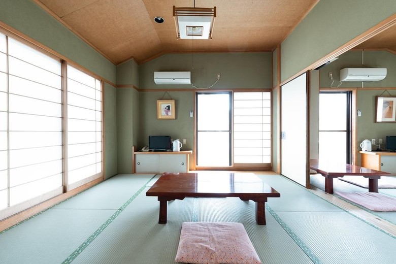Sakura Ryokan