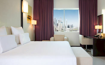 Pullman Dubai Jumeirah Lakes Towers - Hotel And Residence