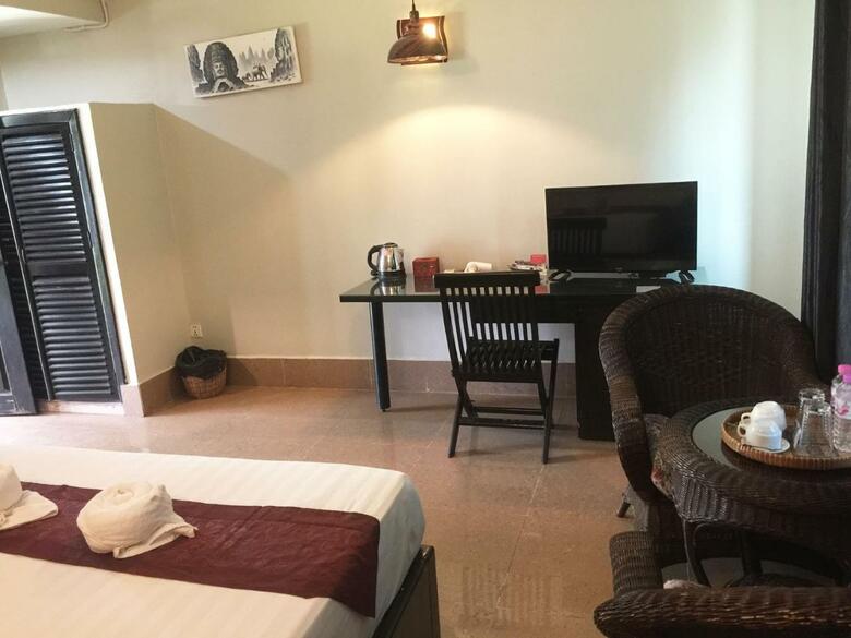 Hostal Tanei Guesthouse