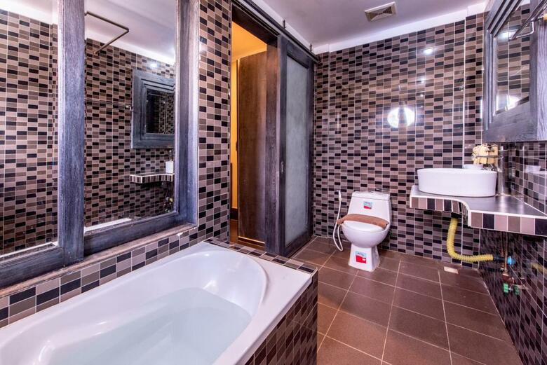Hostal Tanei Guesthouse