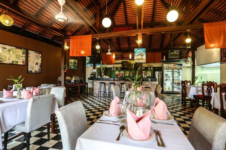 Hostal Tanei Guesthouse